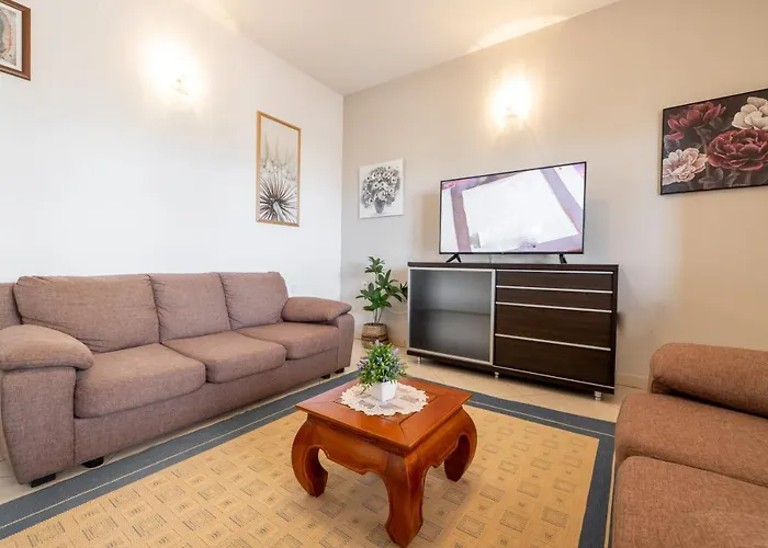 Апартаменти For 5 *