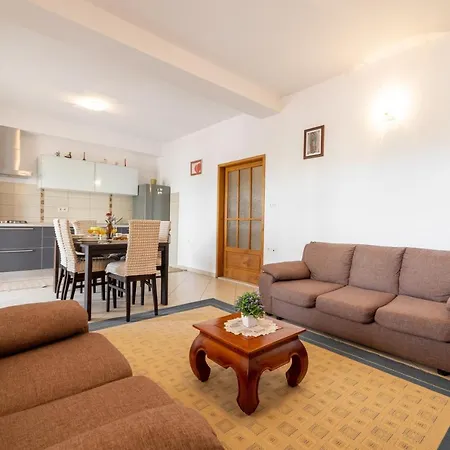 For 5 Apartamento *
