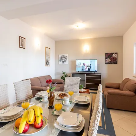 Apartamento For 5 *